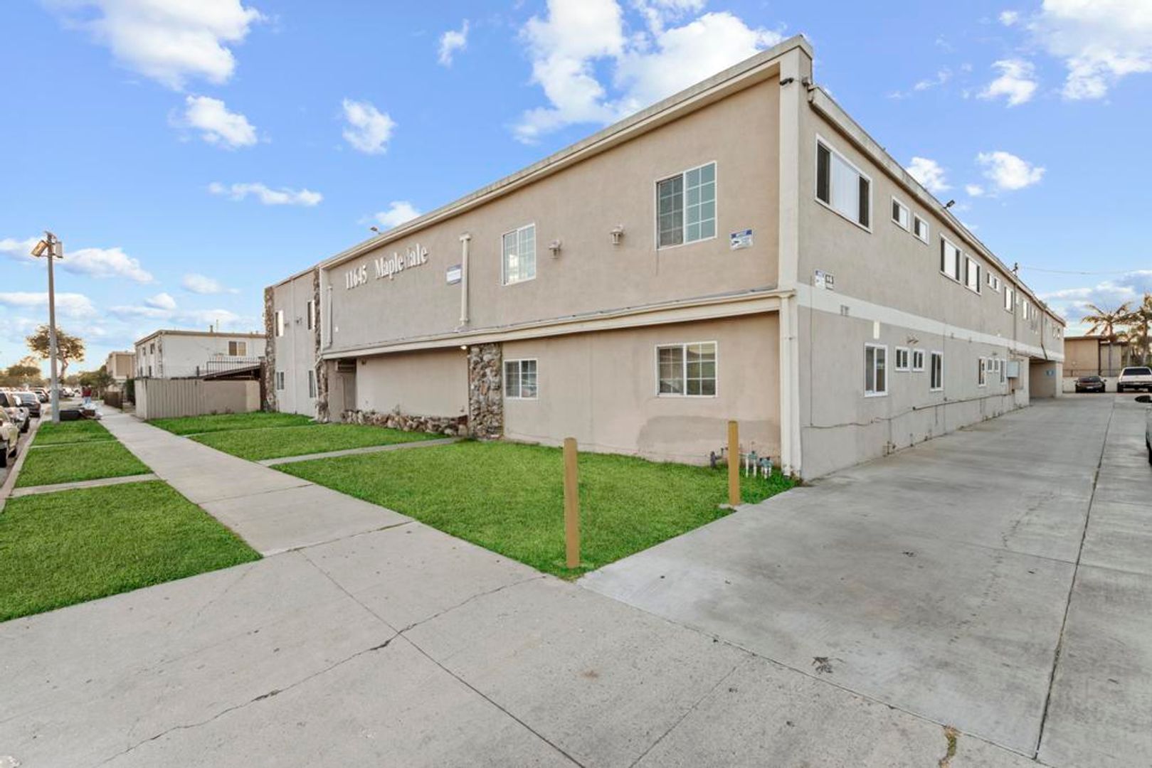 Norwalk Apartment: 11645 Mapledale St