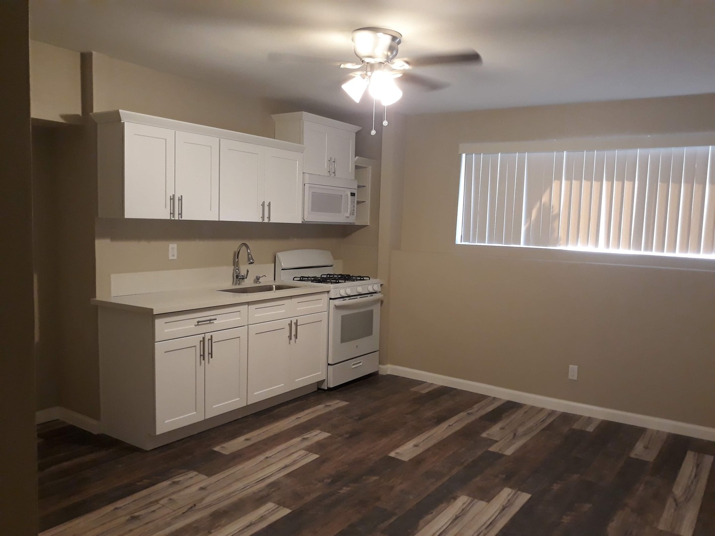 San Pedro Apartment: 322-330 9th Street