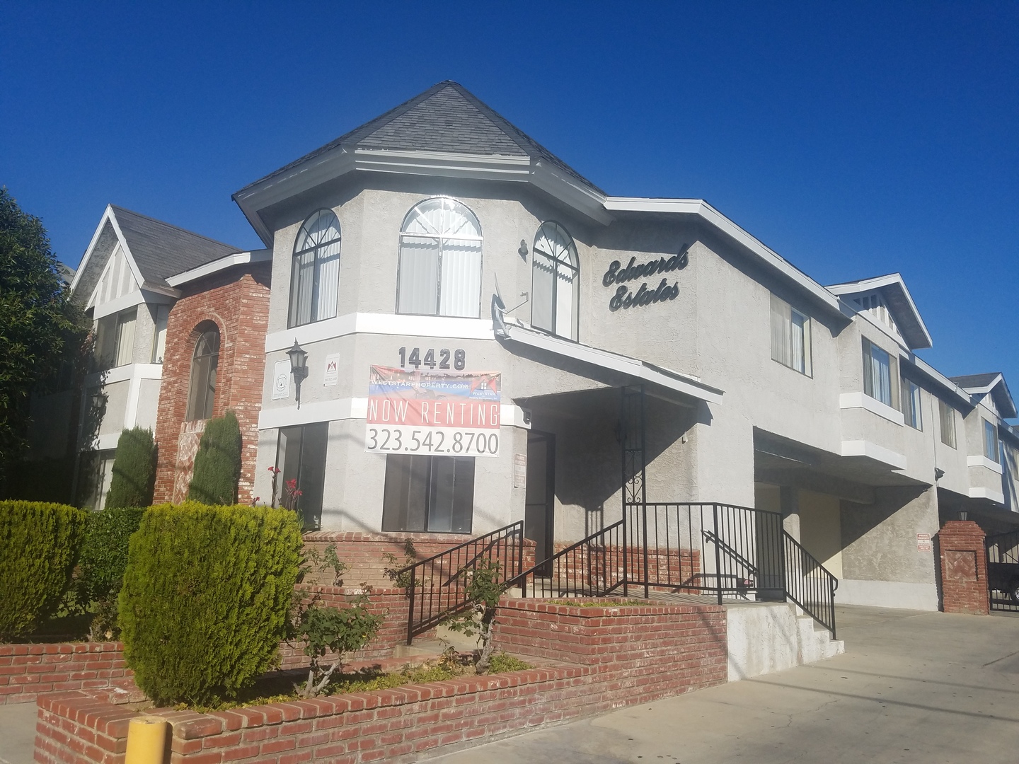 Hawthorne Apartment: 14428 Cerise Avenue