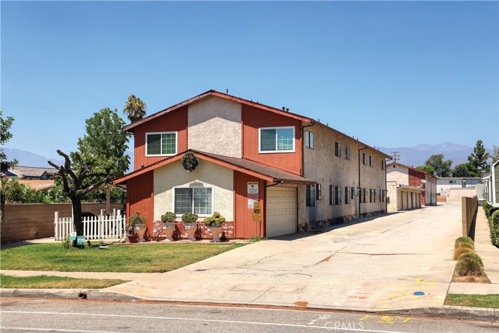 Covina Apartment: 1171 W. Badillo St. # 11
