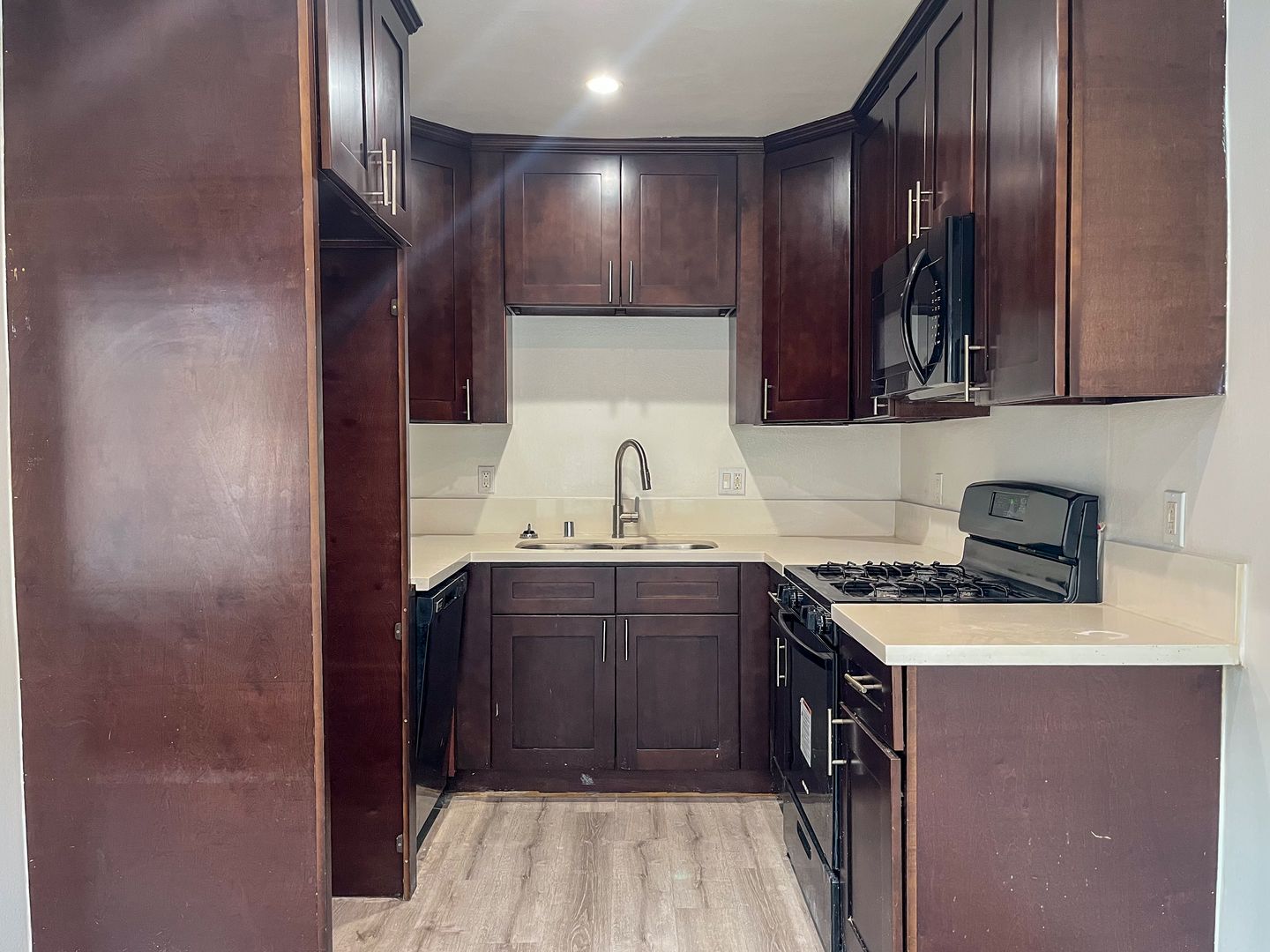 Gardena Apartment: 14715 Chadron Ave