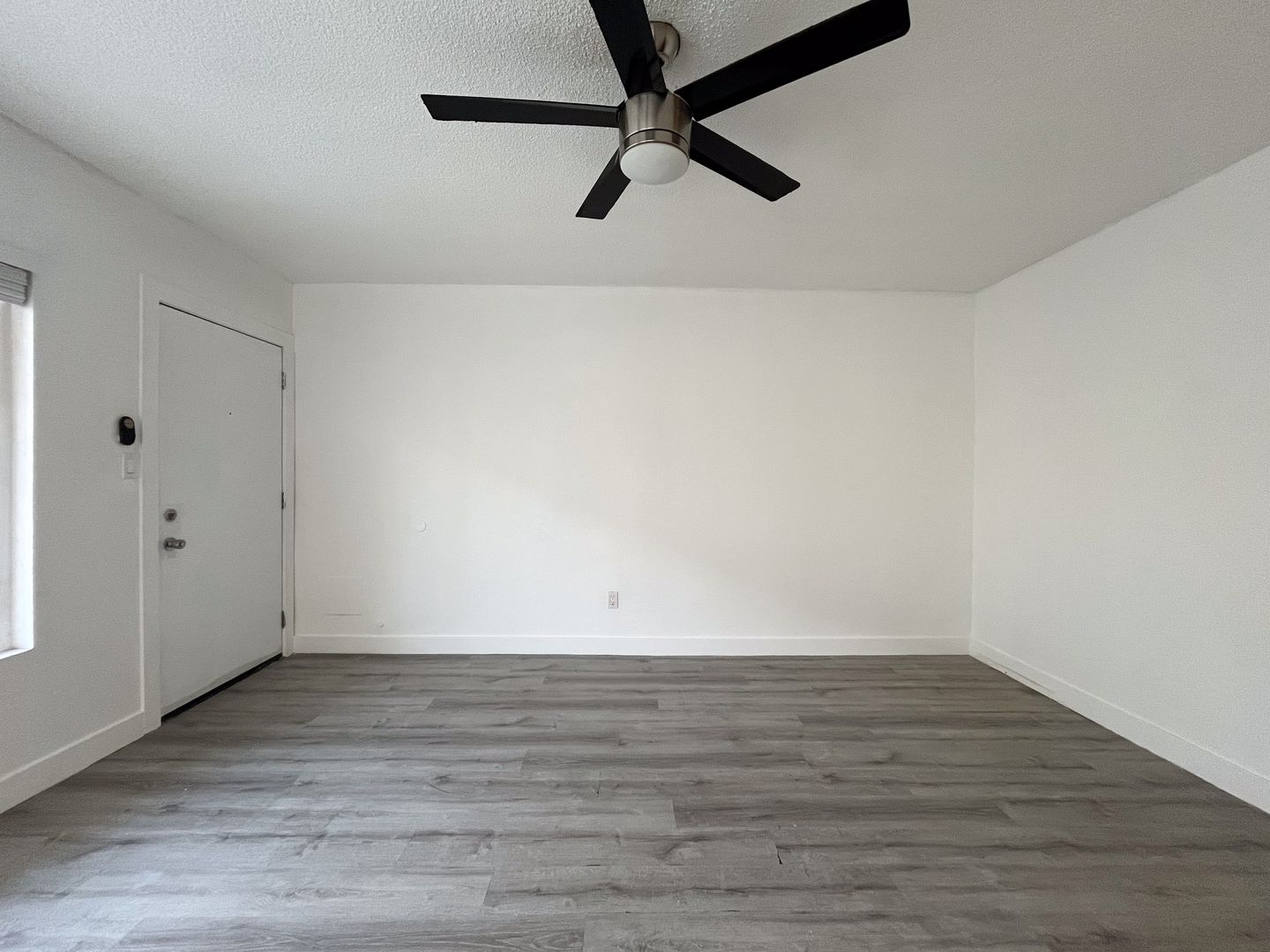 Gardena Apartment: 14715 Chadron Ave