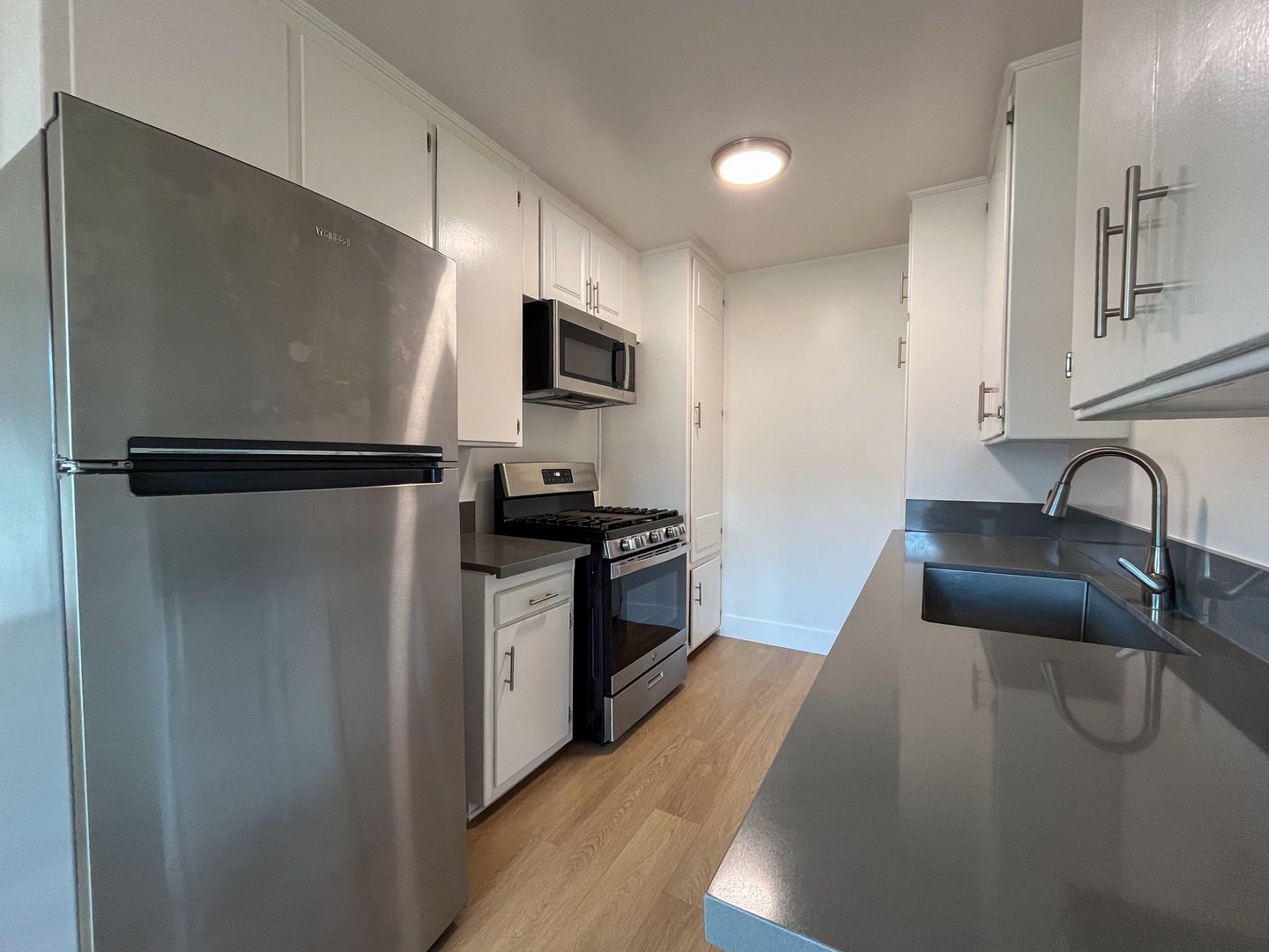 Los Angeles Apartment: 3910 Coco Ave