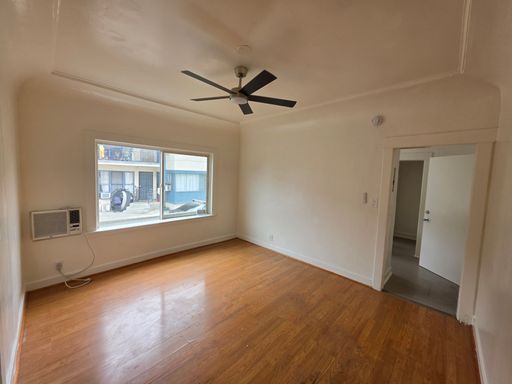 Studio $1250 Move In Today!! Move In Specials Available – photo 1
