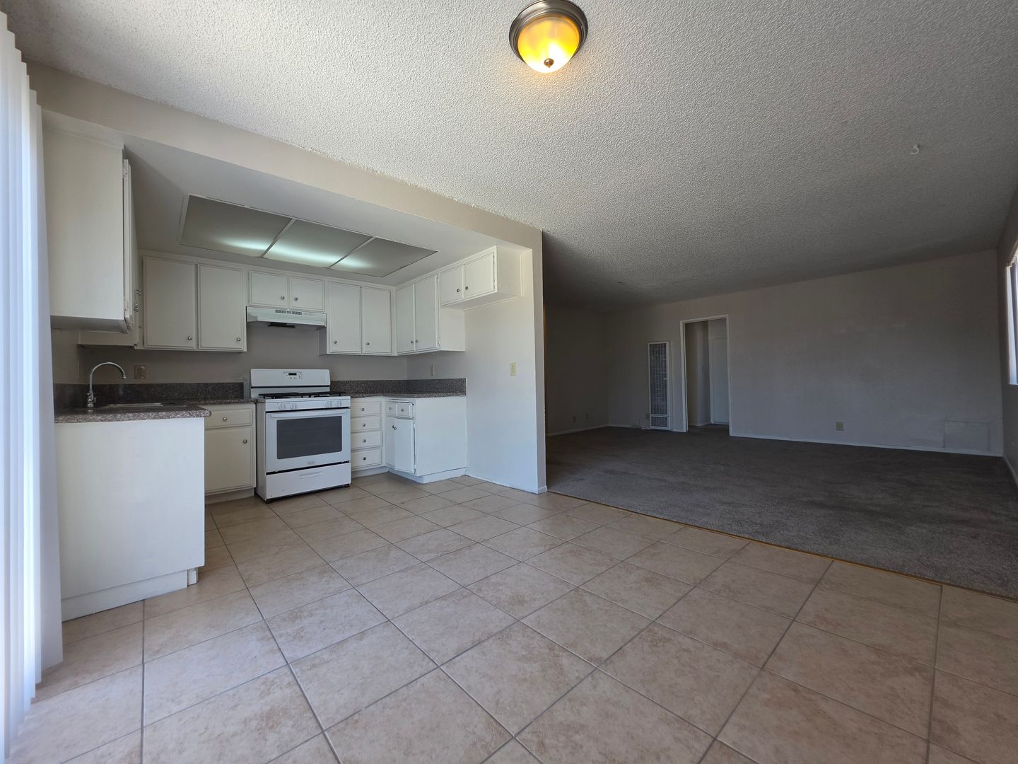 San Pedro Apartment: 322-330 9th Street