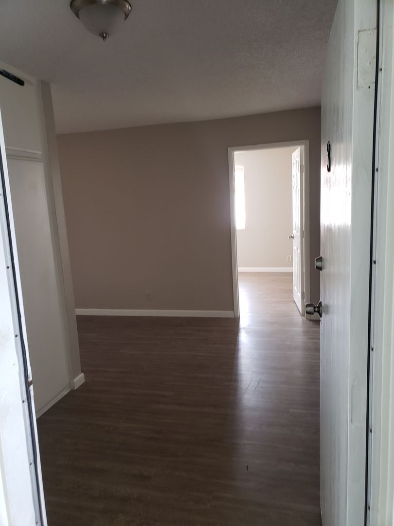 San Pedro Apartment: 322-330 9th Street