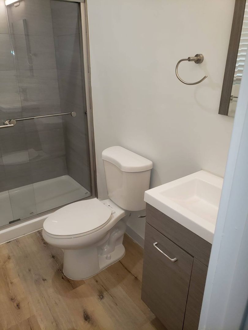 Los Angeles Apartment: 1329-1331 Quintero Street