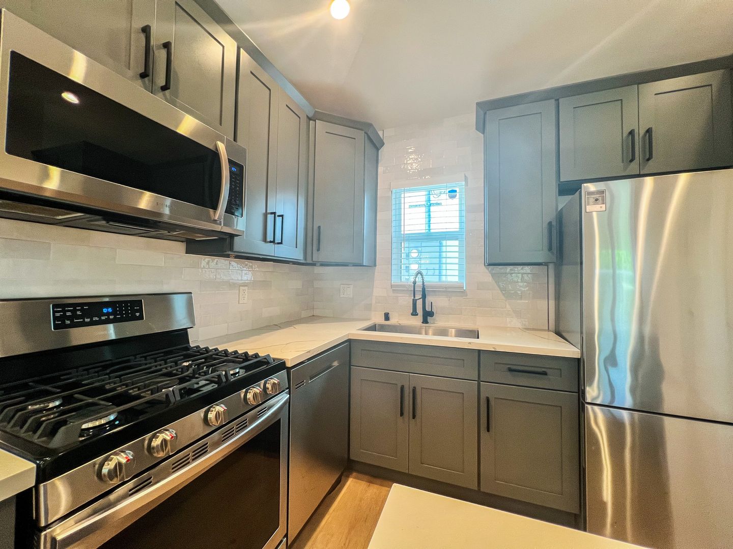 Los Angeles Apartment: 3795 Rosewood Ave & 13051-13053 Venice Blvd
