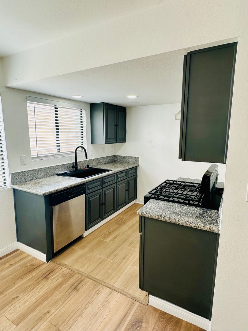 Covina Apartment: 1171 W. Badillo St.