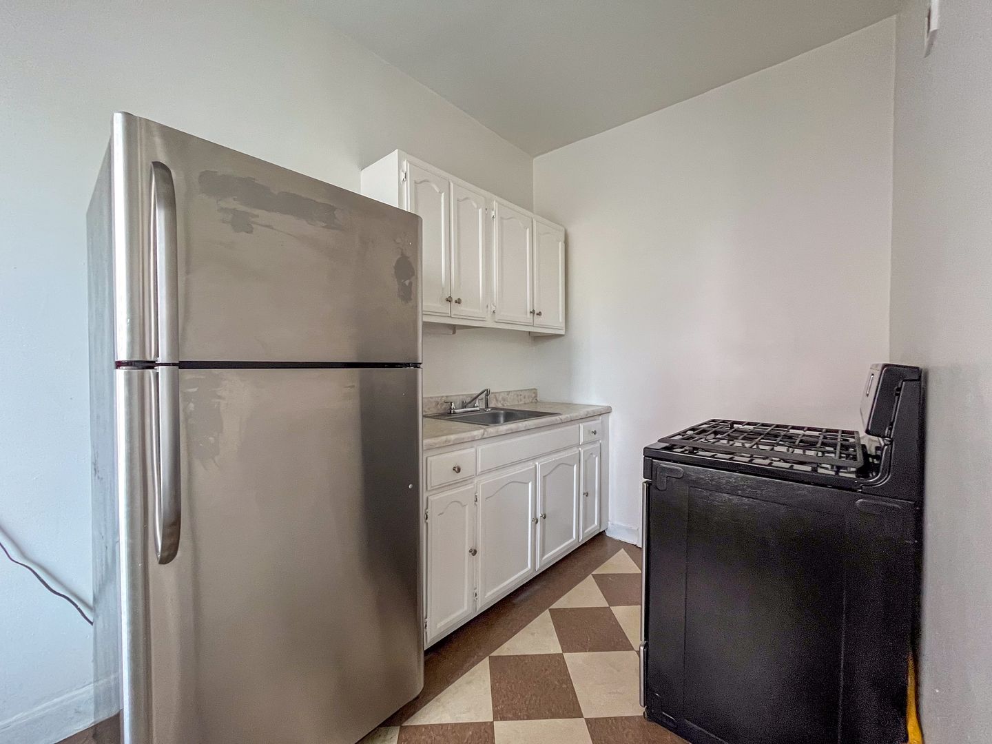 Los Angeles Apartment: 301-307 Rampart Blvd