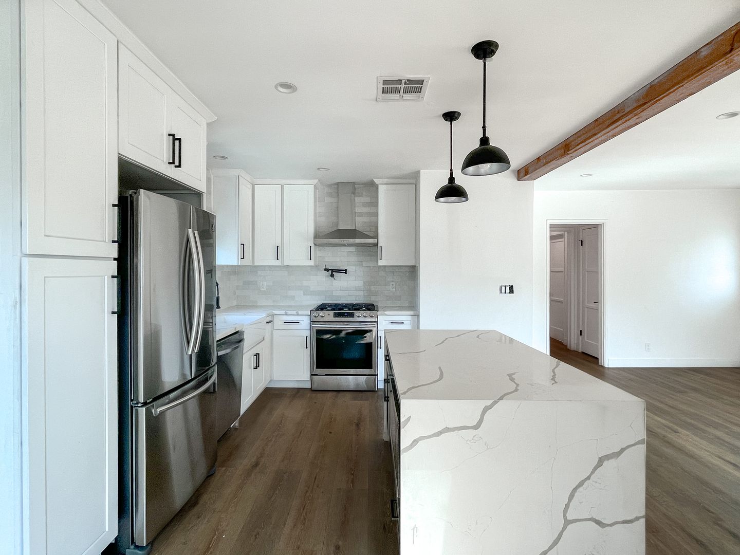 Los Angeles Apartment: 3795 Rosewood Ave & 13051-13053 Venice Blvd