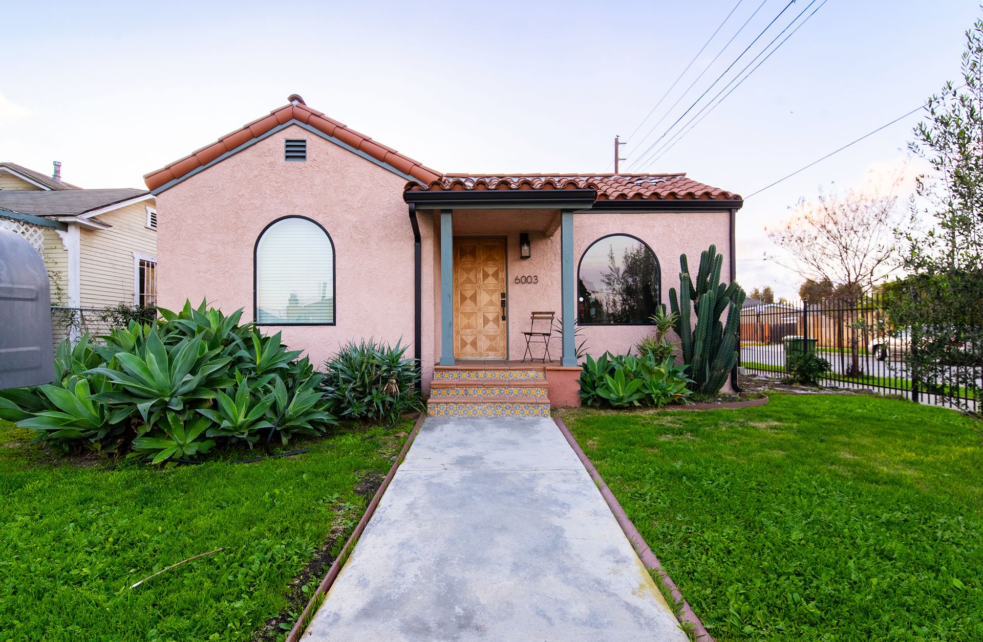 Los Angeles Apartment: 2708 W 60th St & 6003 5th St