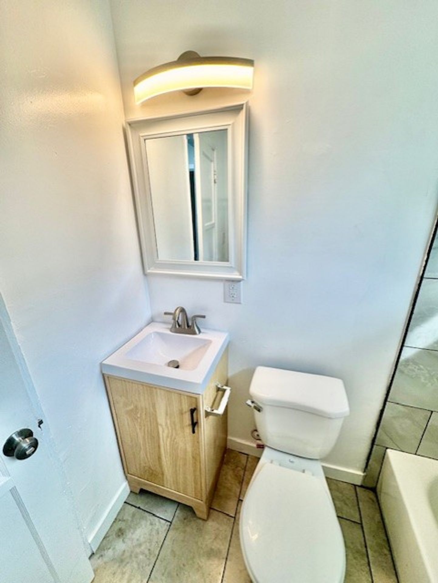 Van Nuys Apartment: 7524 Sepulveda Blvd.