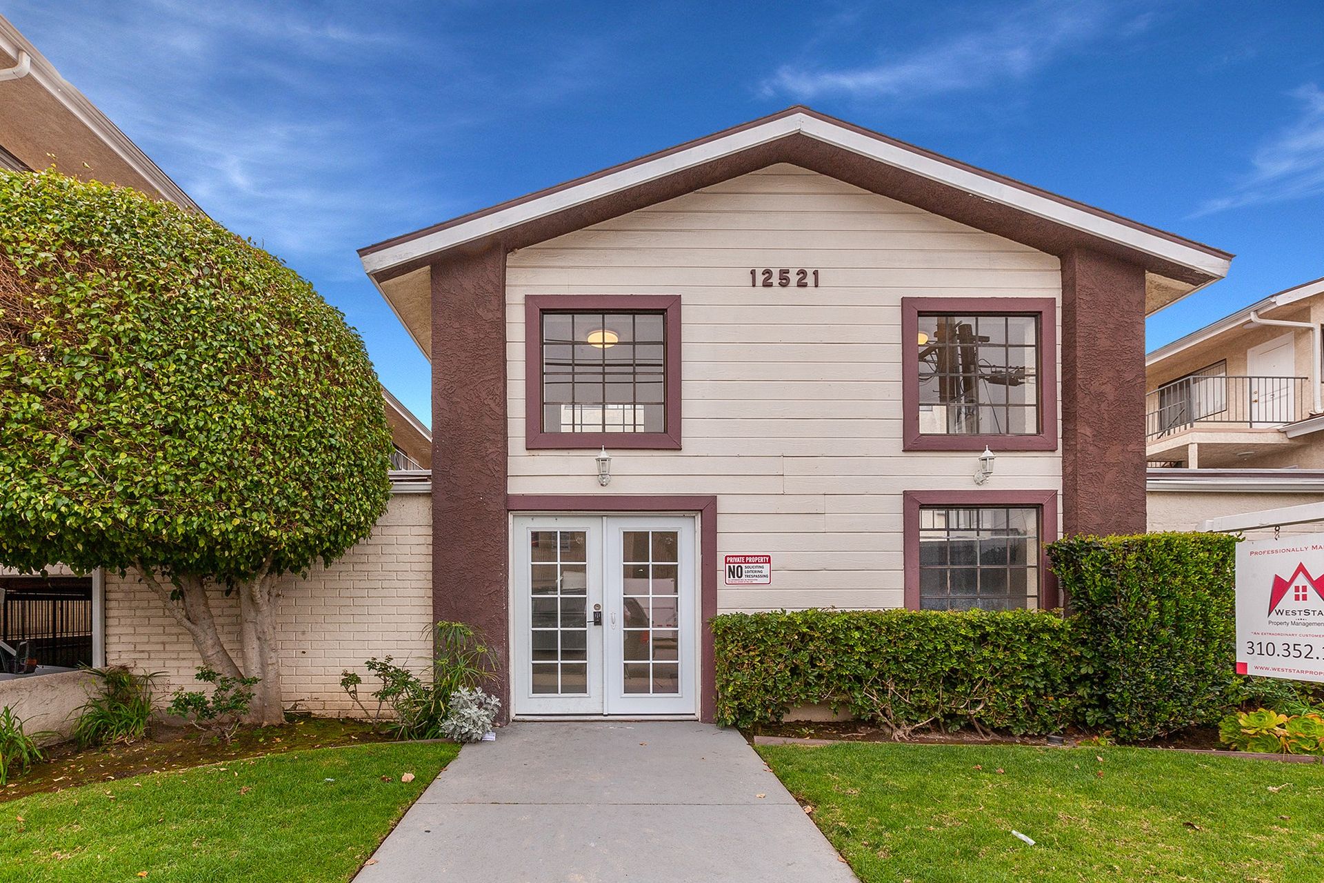 Hawthorne Apartment: 12521 Grevillea Avenue