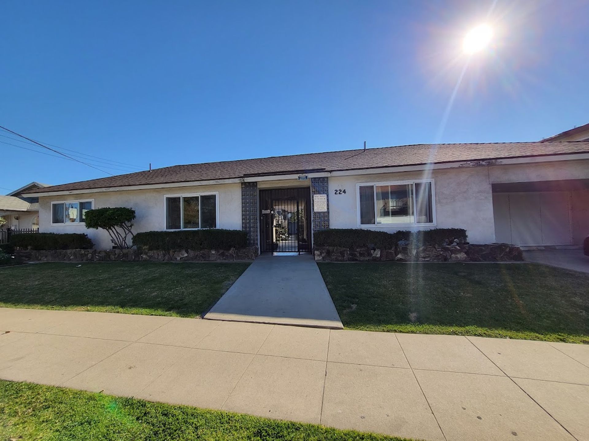 Inglewood Apartment: 218-224 W. Olive St.