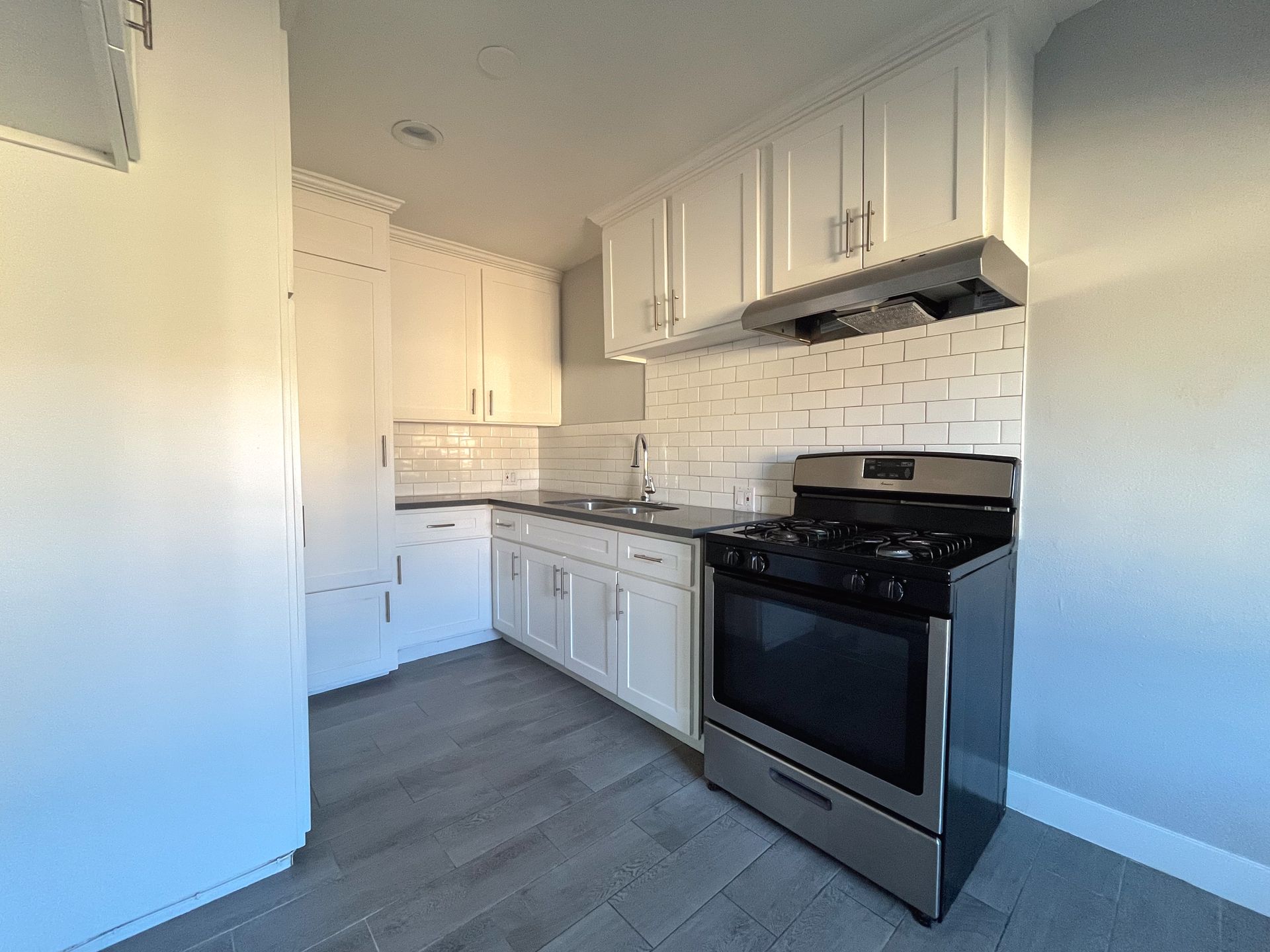 Huntington Park Apartment: 6300 Seville- 2700 Clarendon