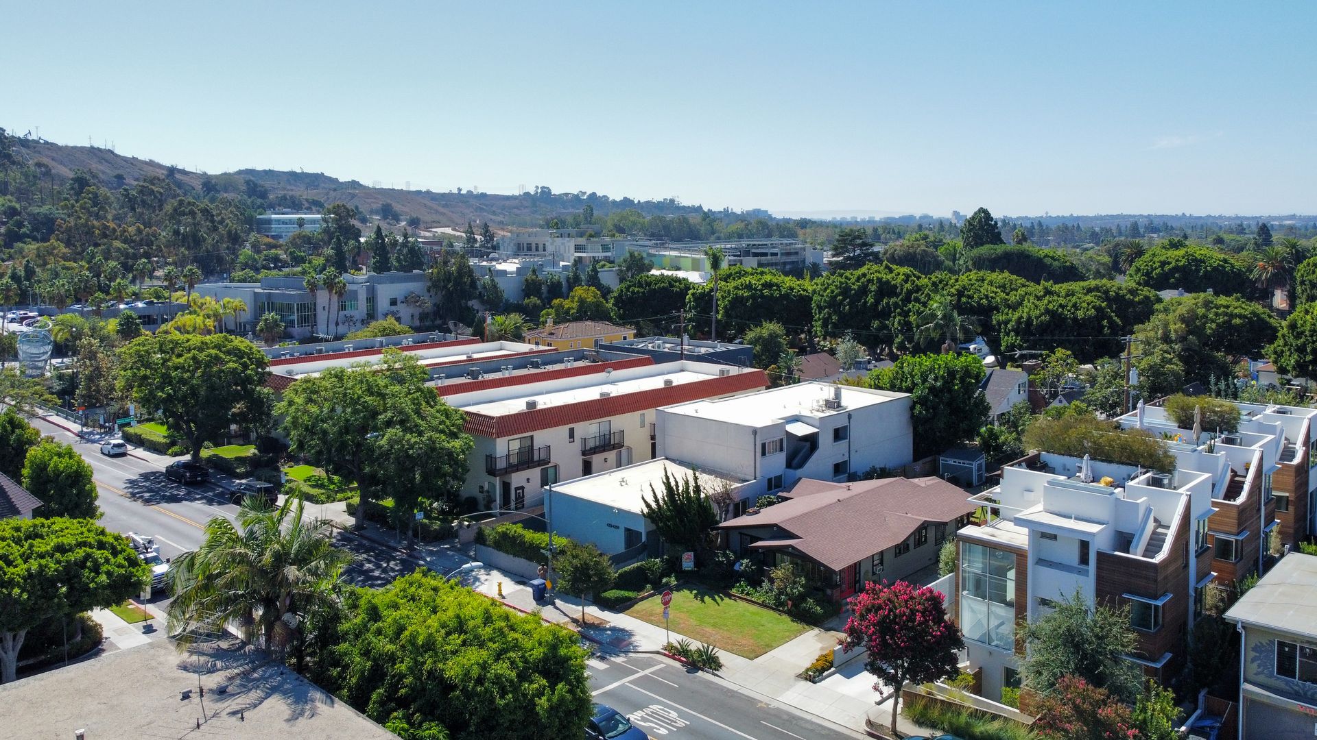 Culver City Apartment: 4251 Duquesne Ave