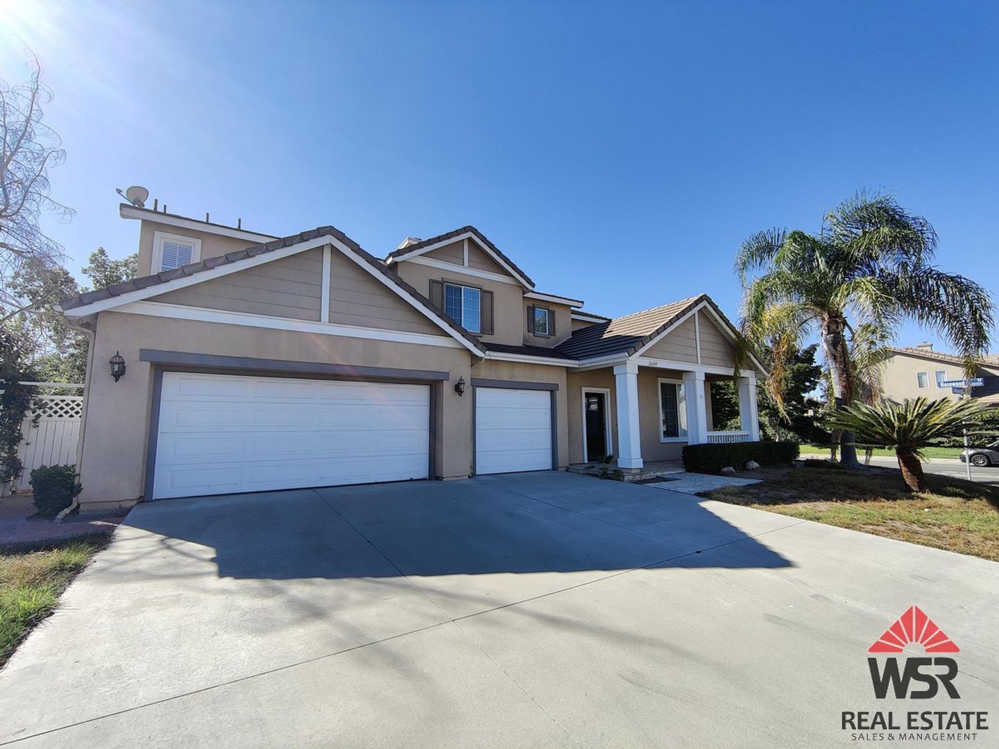 Murrieta House: 26149 Cottonwood St