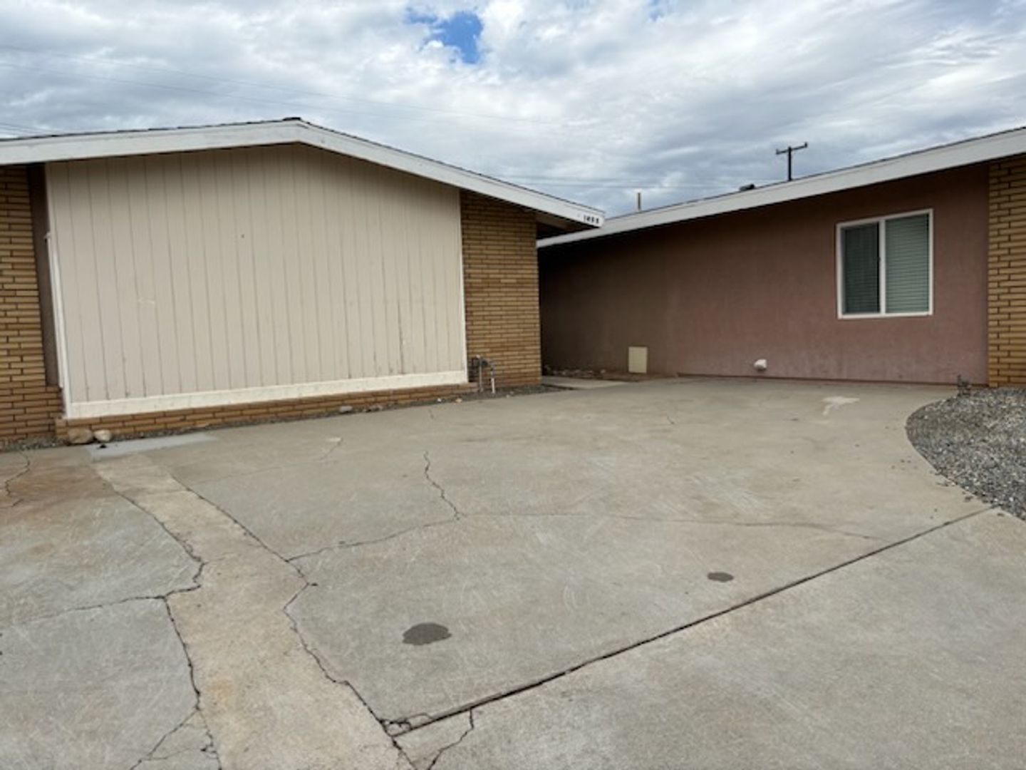 Redlands Apartment: 1455 Laramie Ave