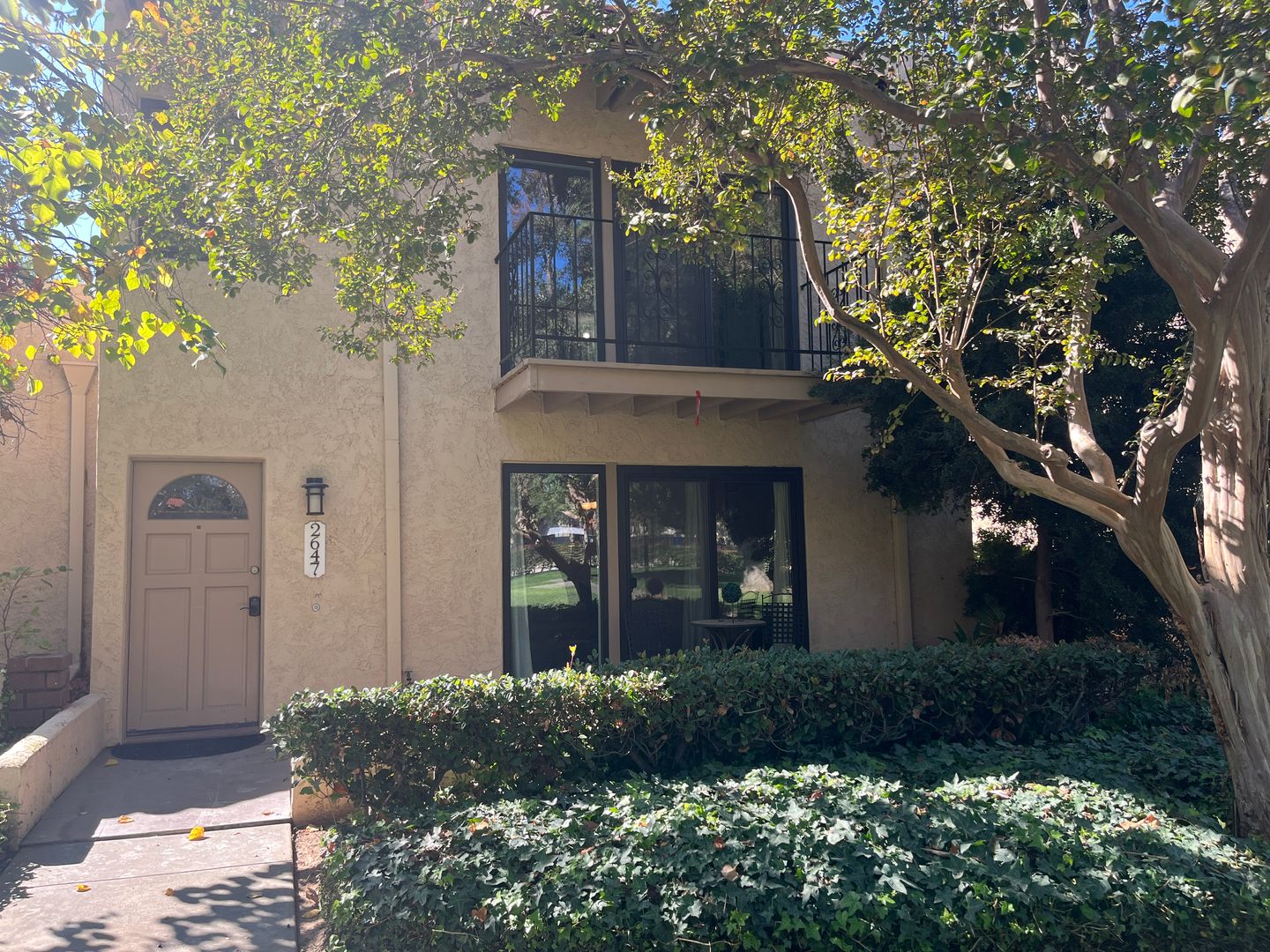 Riverside Townhome: 2647 Cortina Dr