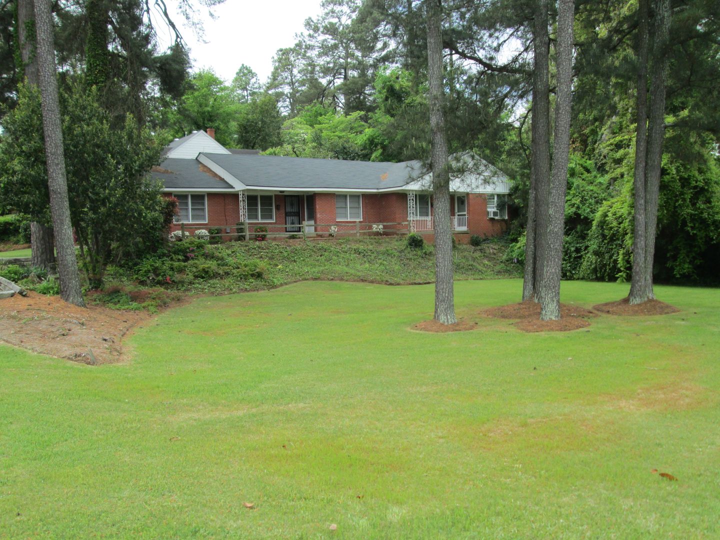 Fayetteville Apartment: 705 Pilot Ave