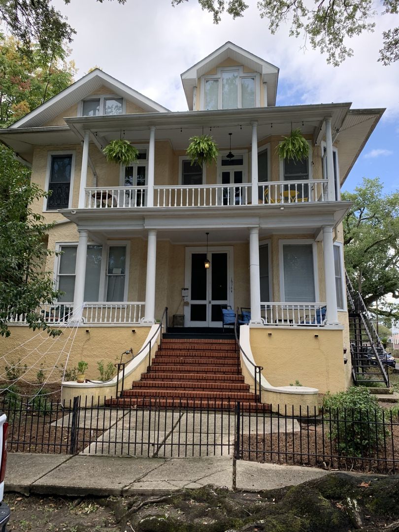 New Orleans House: 1636 Peniston St., Unit B