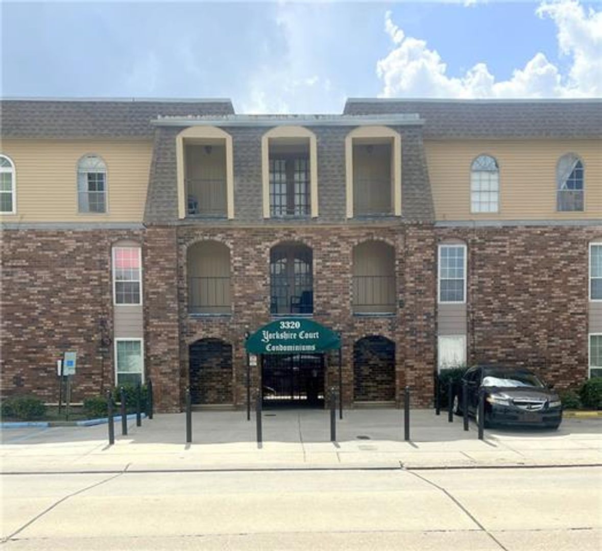 Metairie House: 3320 N Arnoult Rd Unit #239