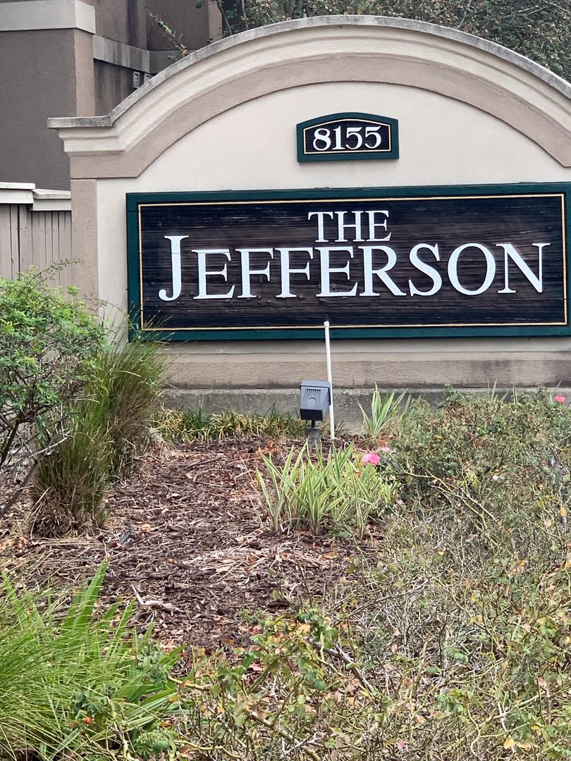 Baton Rouge Condo: 8155 Jefferson Highway #1306