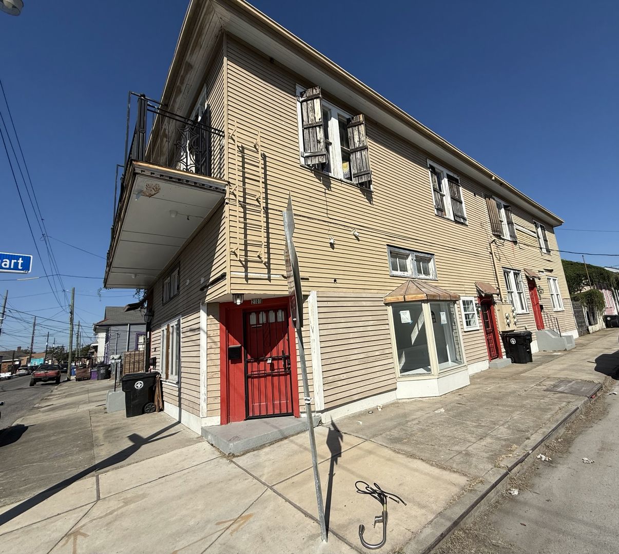 New Orleans Apartment: 1301 Frenchman Street