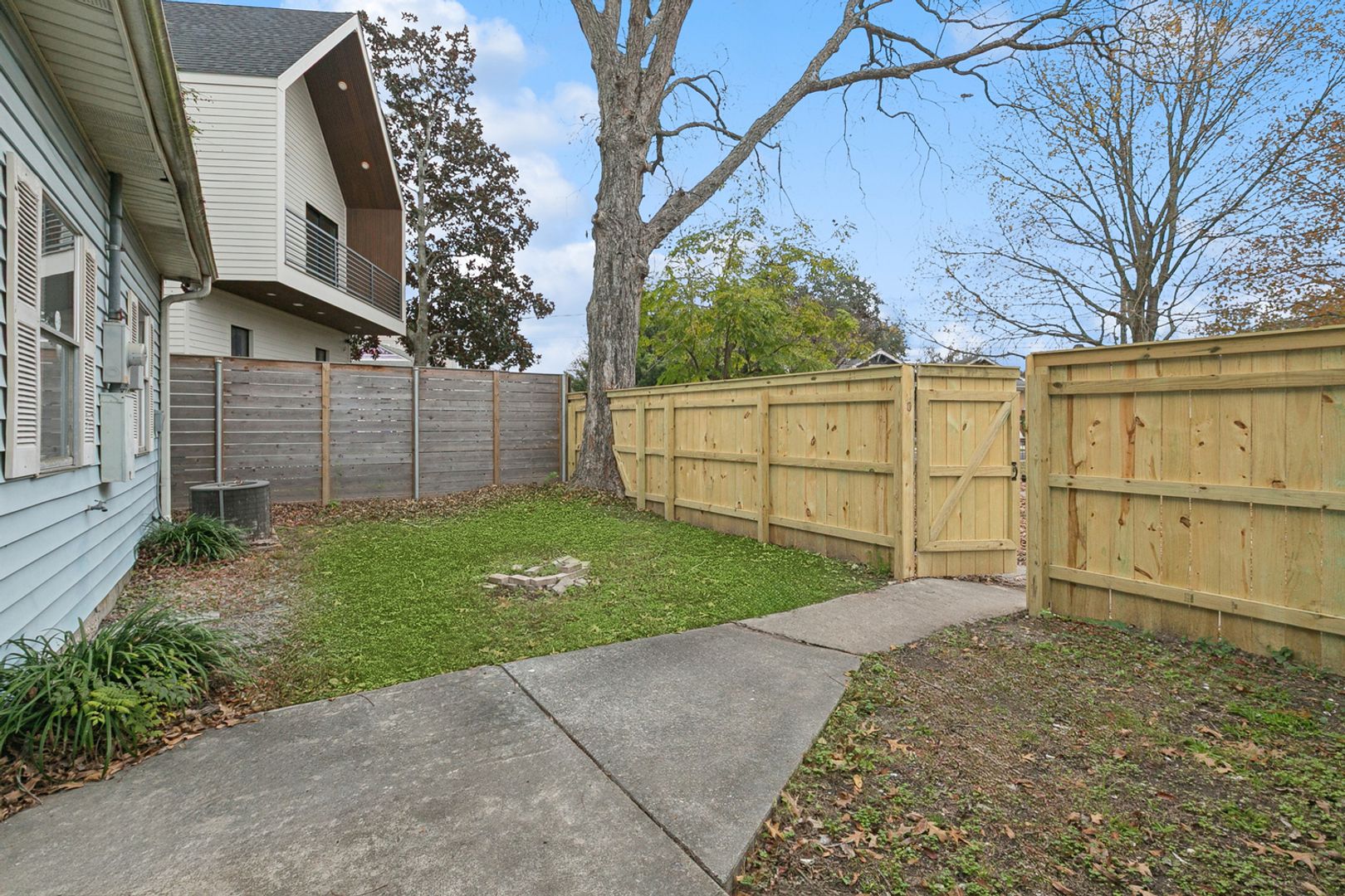 New Orleans House: 416 Evelina St.