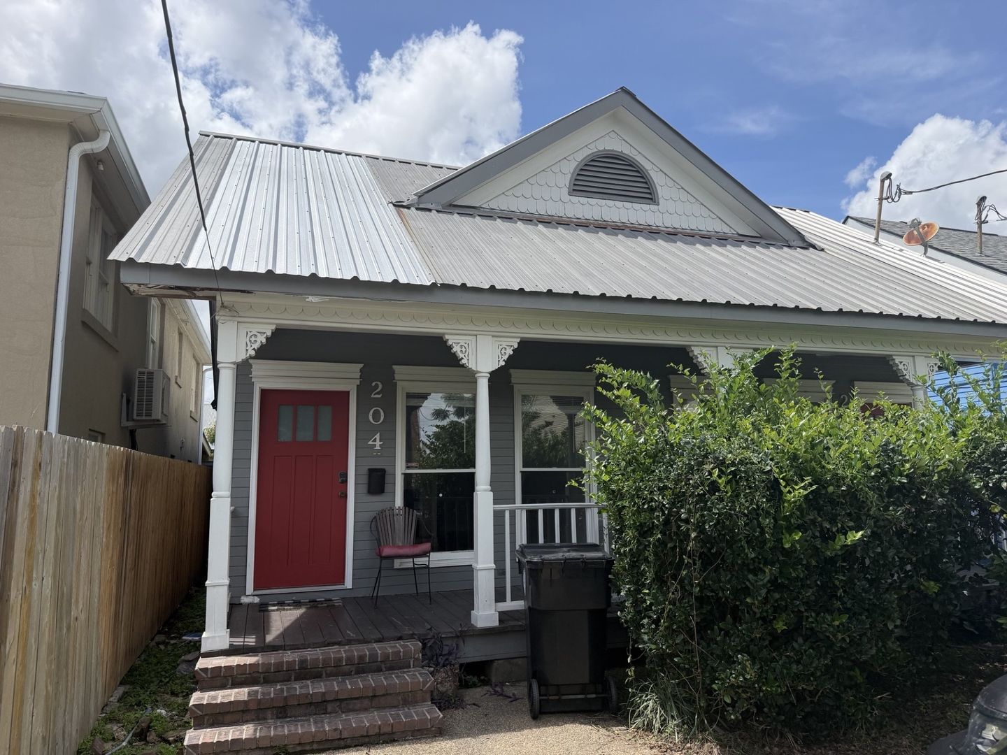 New Orleans Apartment: 204-206 Cherokee St.