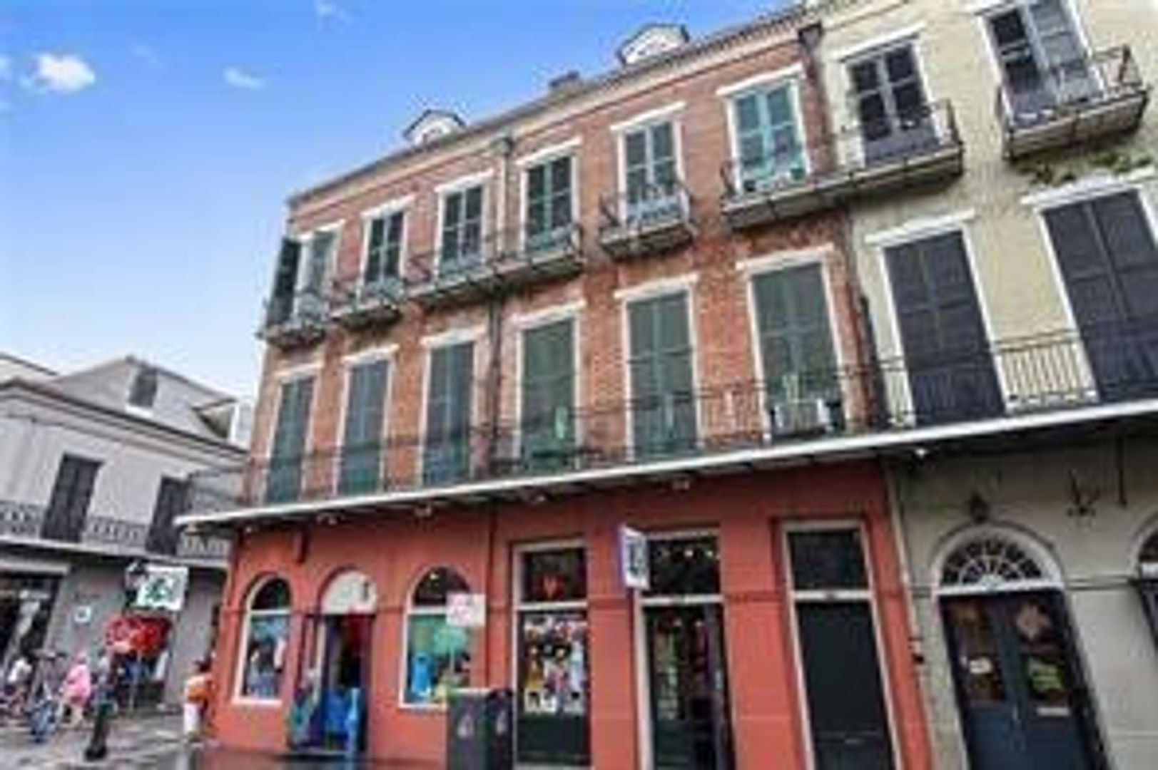 New Orleans Apartment: 605 Royal St.