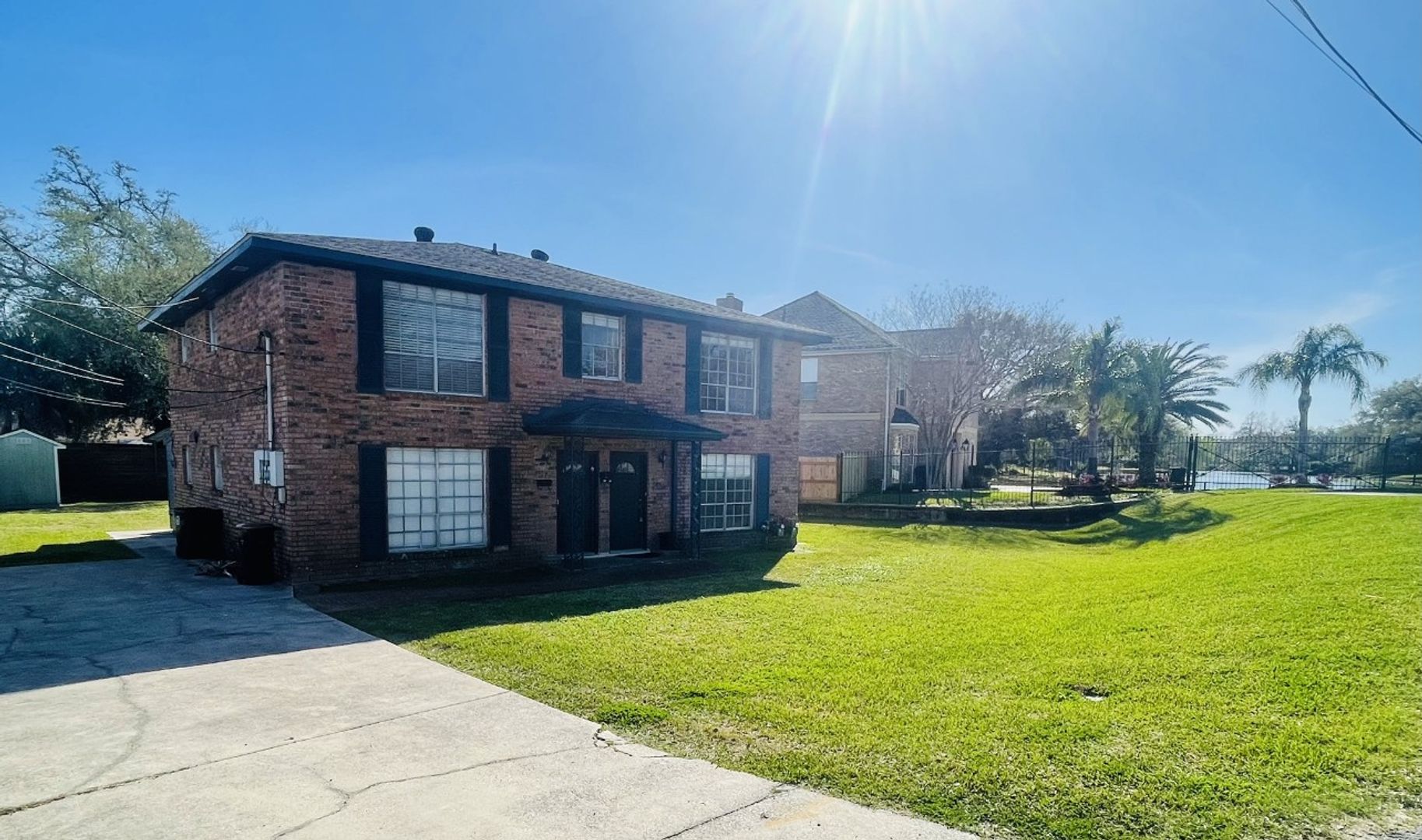 New Orleans Apartment: 1210-1212 Park Island Drive