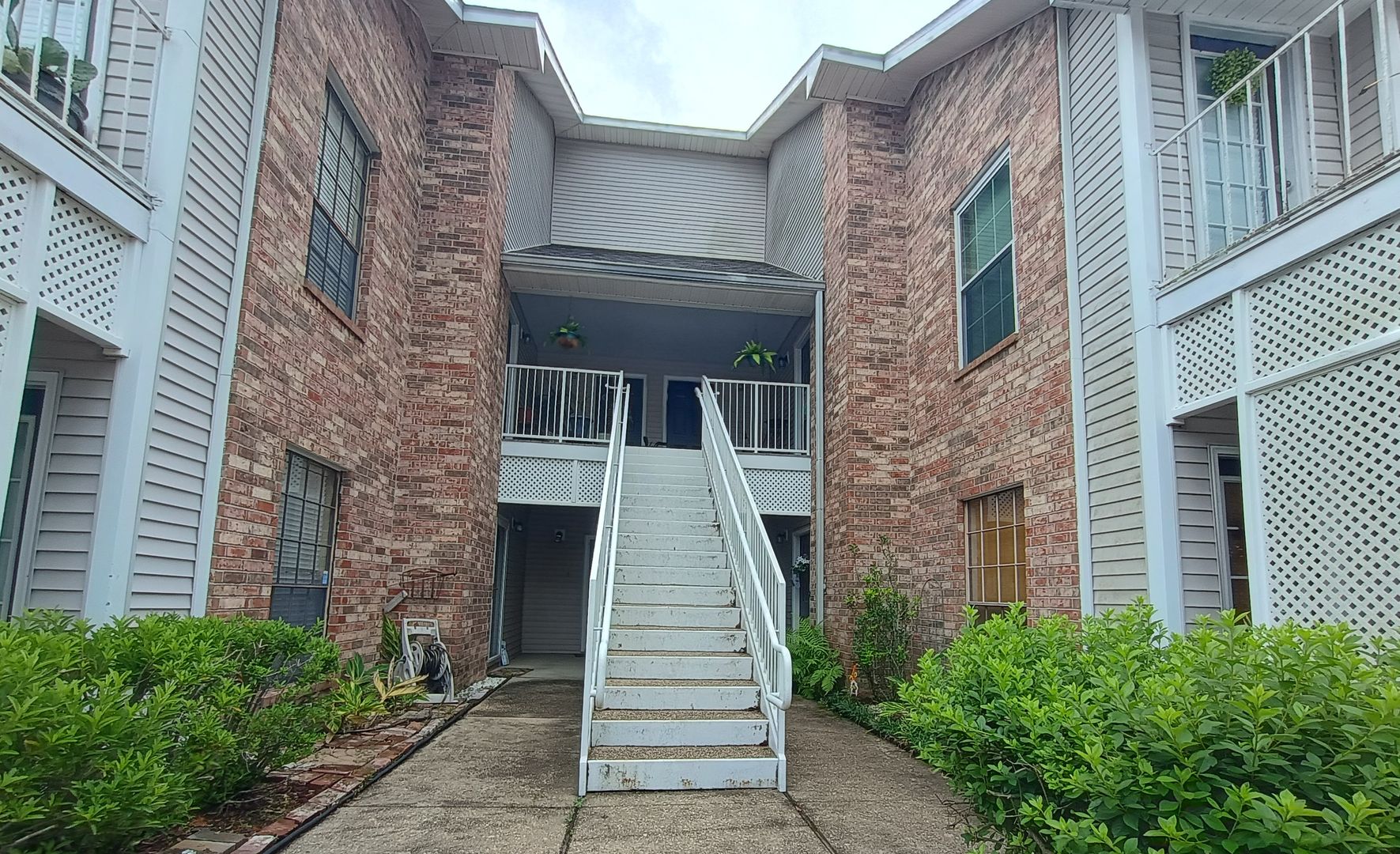 Baton Rouge Condo: 8500 Bluebonnet Blvd Unit 24