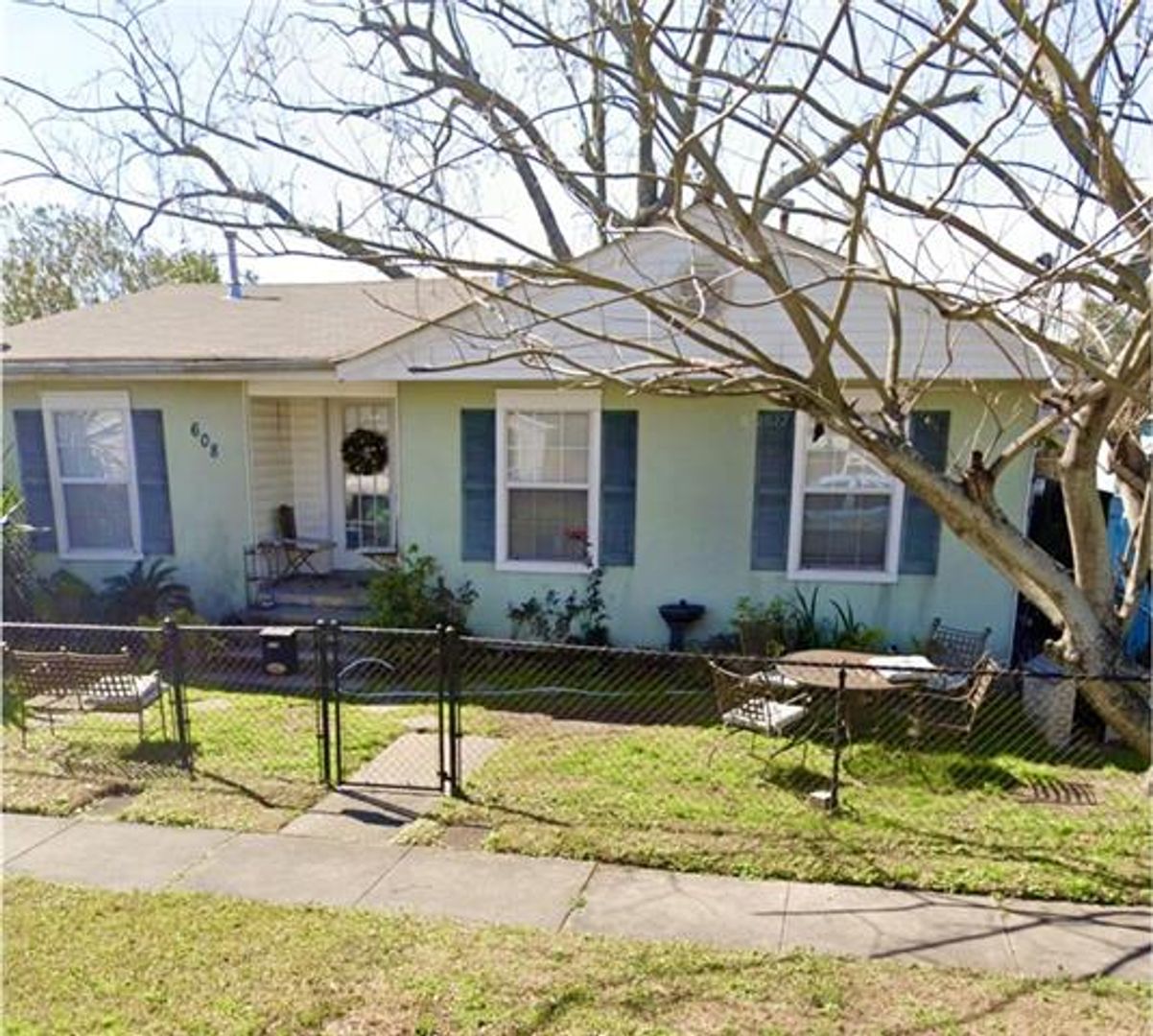 Metairie Apartment: 608-04 Houma Blvd.