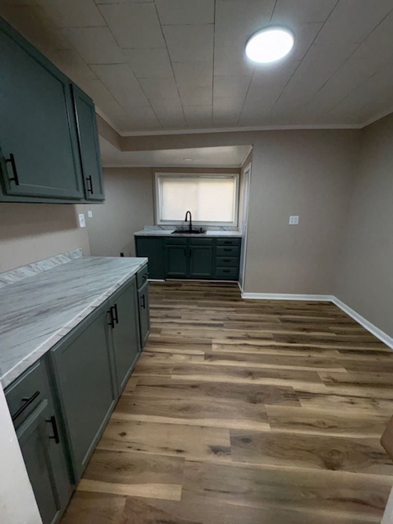 Charleston Apartment: 1607 Bigley Ave