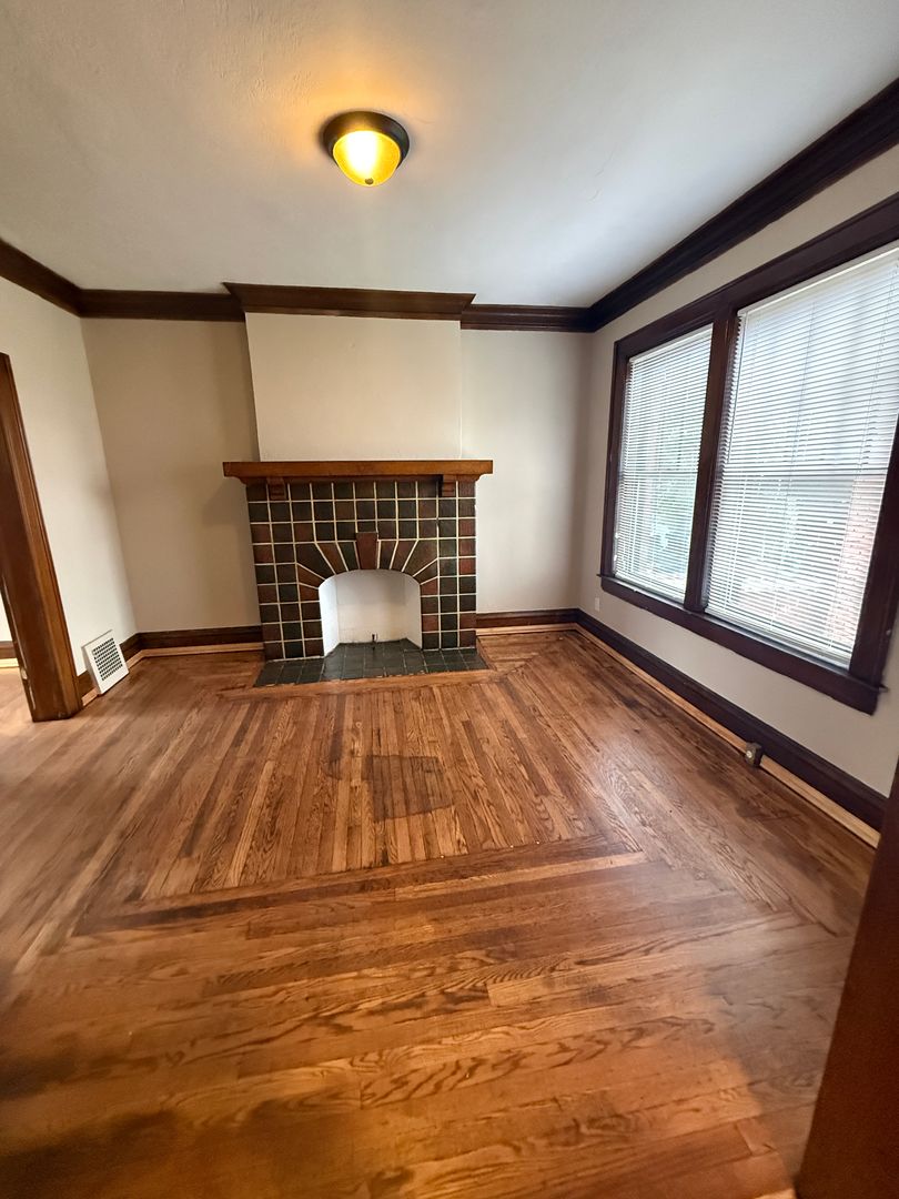 Charleston Apartment: 1422 Lewis Street