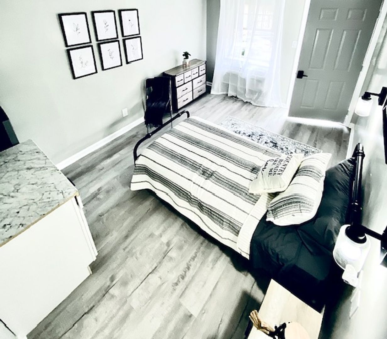 Westmoreland Apartments 4 of 12