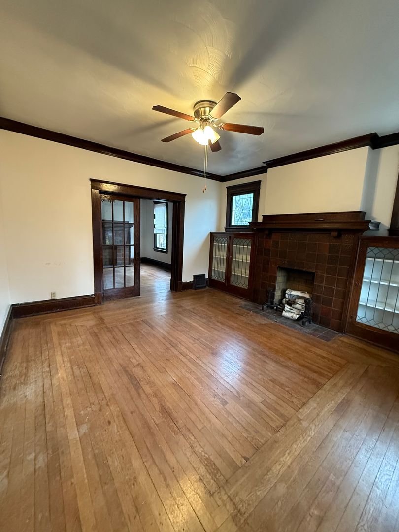 Charleston Apartment: 1612 Quarrier Street