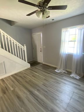 Cross Lanes rental