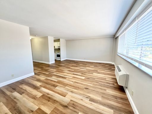 Third floor studio with river view