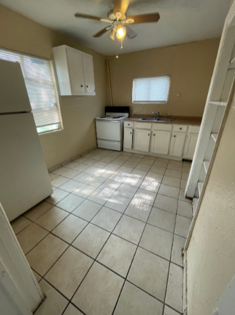Corpus Christi Apartment: 510 Cheyenne St. - 11