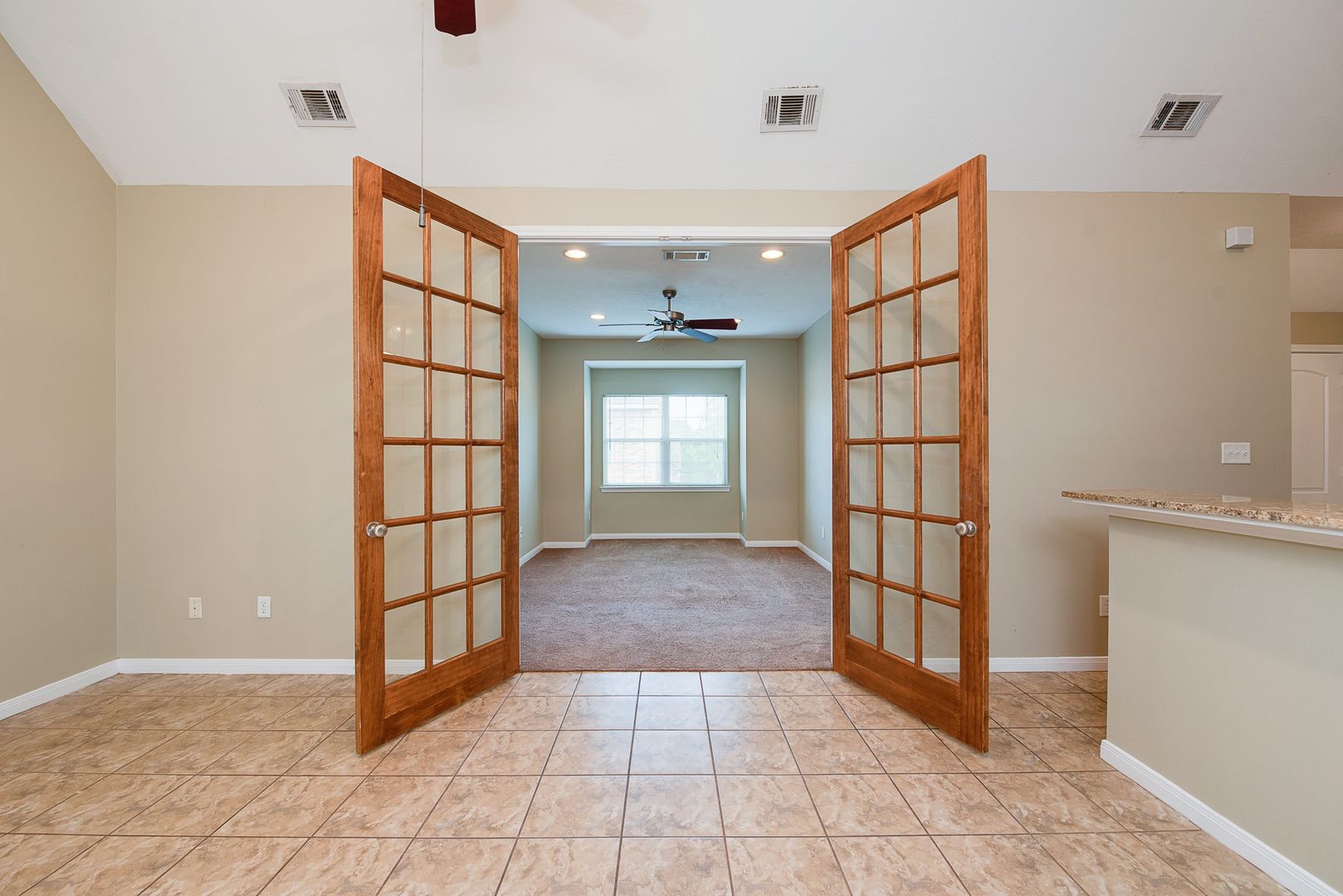 Bryan Apartment: South Hampton