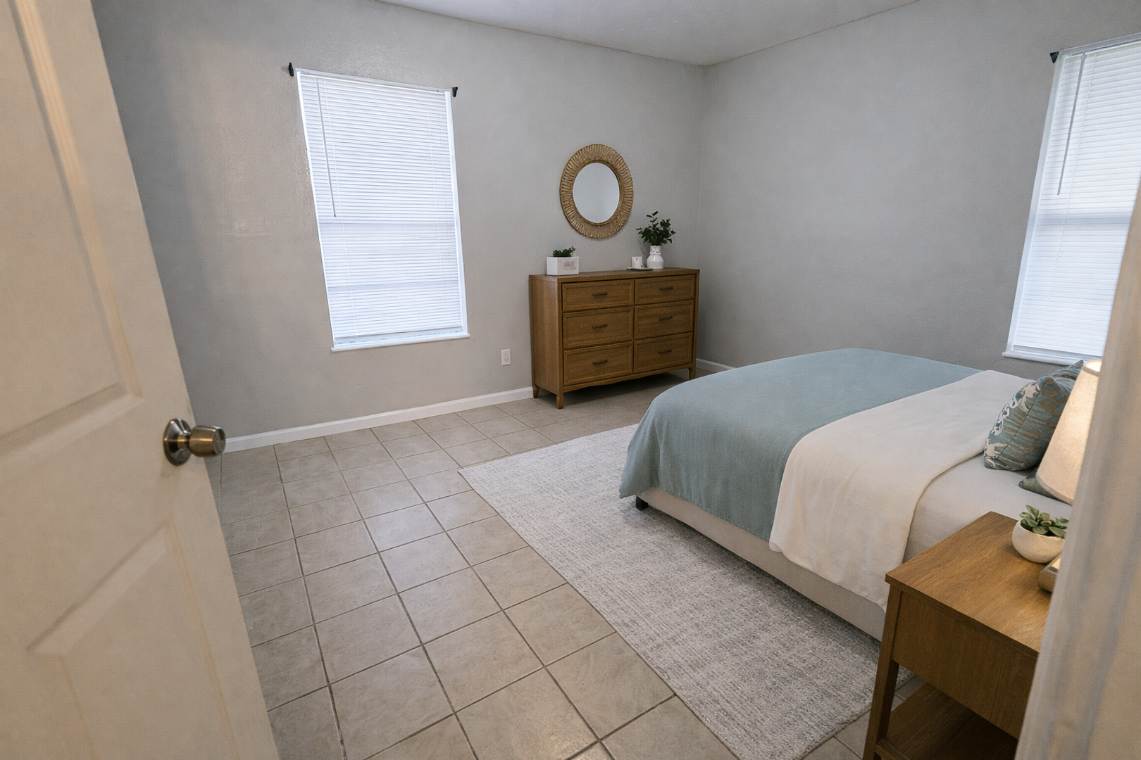Phoenix Apartments UR 2 of 6