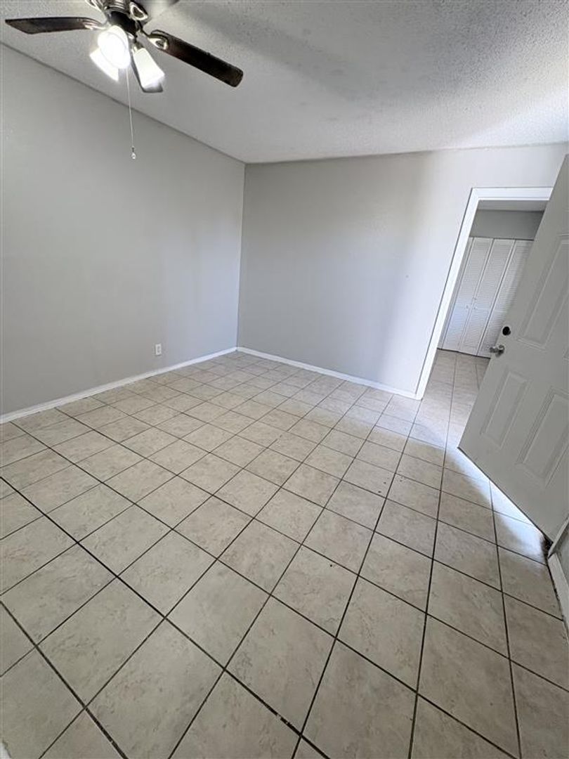 Corpus Christi Apartment: 725 Villa Drive