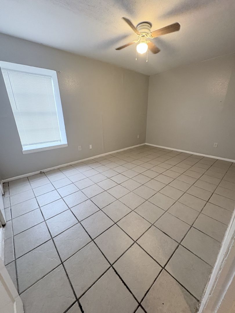Corpus Christi Apartment: 3302 Up River Road