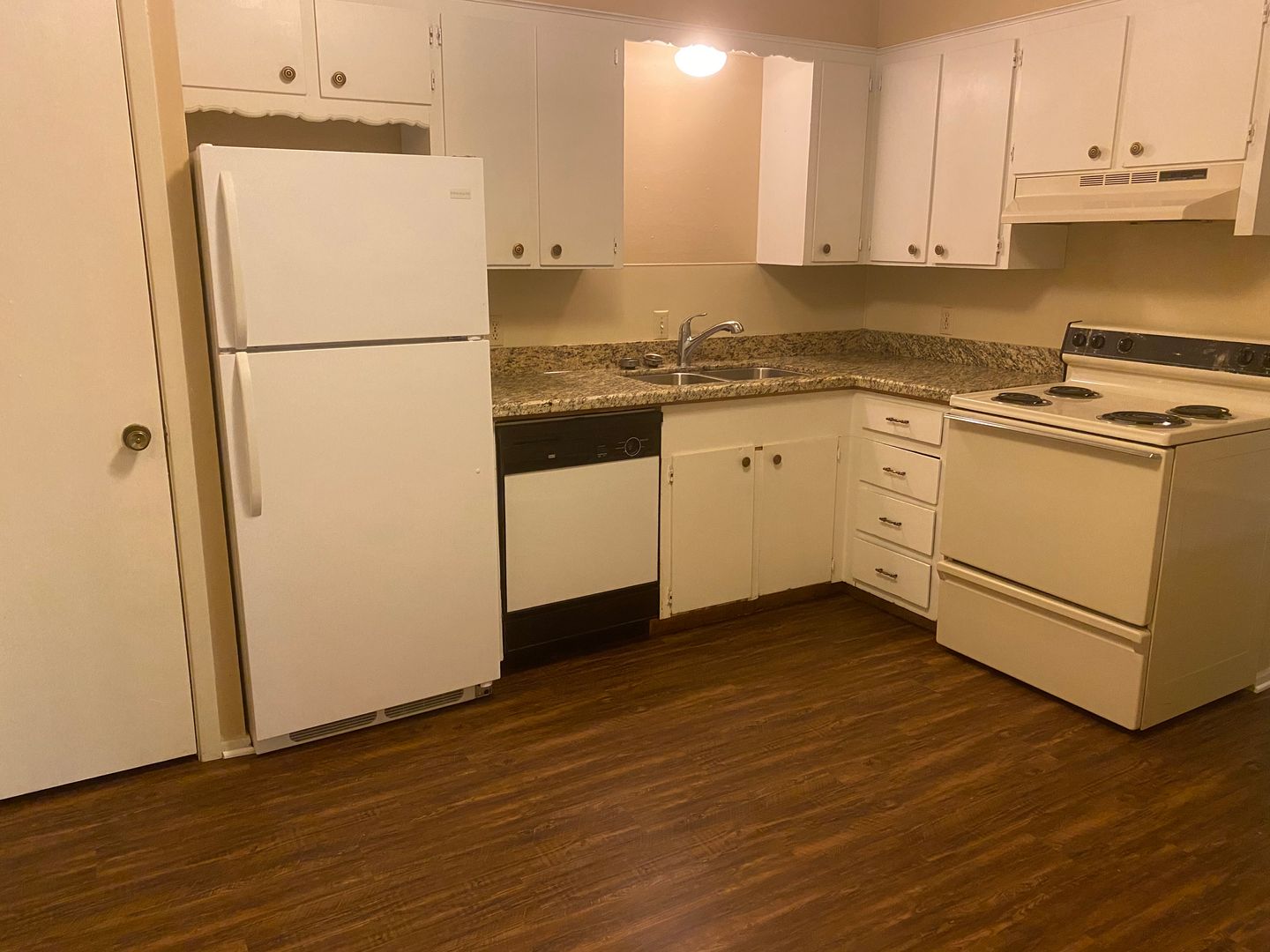 College Station Apartment: 1100 - 1110 A-D Holik Drive