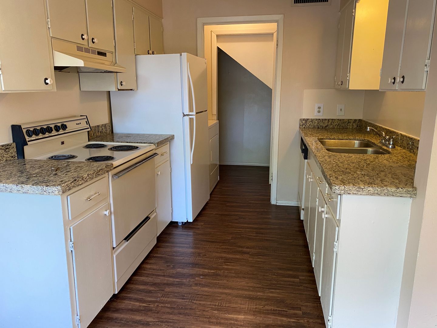 College Station Apartment: 1100 - 1110 A-D Holik Drive