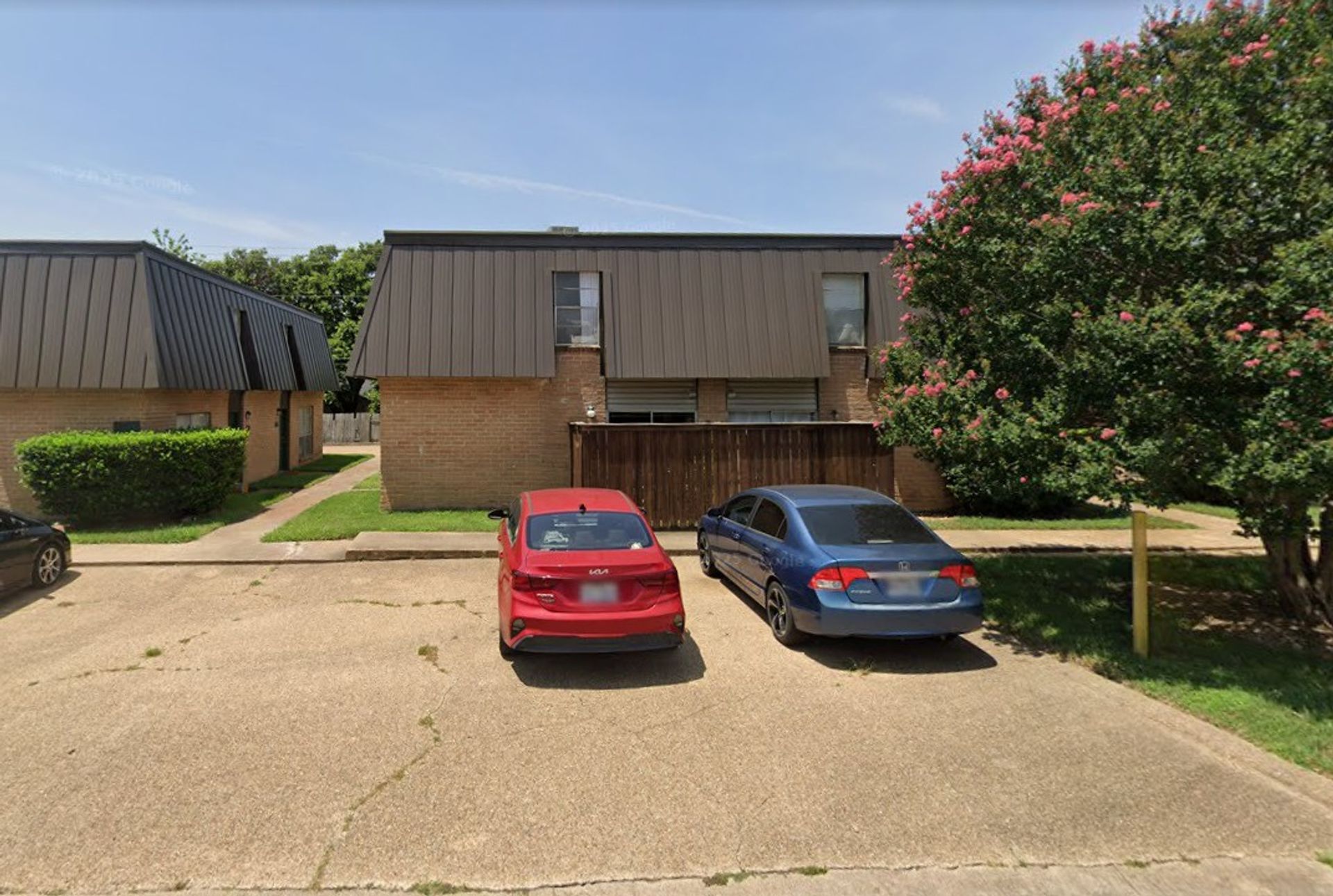 College Station Apartment: 1100 Holik Dr