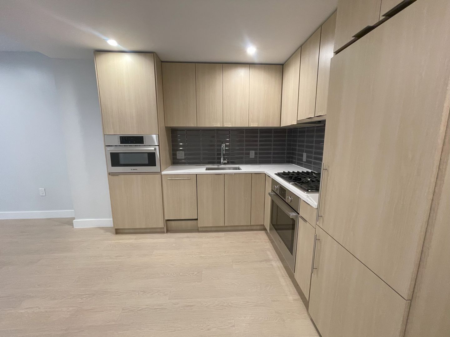 1224 M St NW Unit T-02